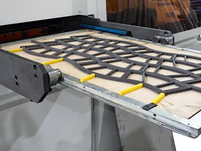 Pneumatic Die Locking